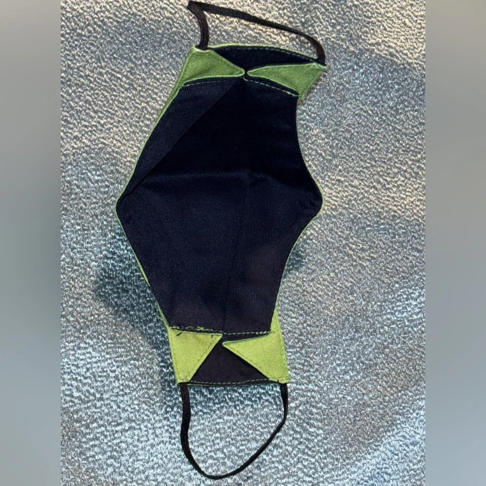 Seattle Seahawks Reusable Face Covering Mask. Youth.